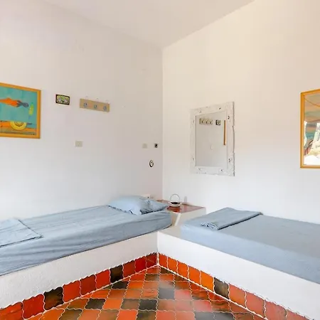 Seafront Family House Holiday home Polychrono