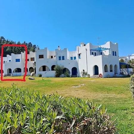 Seafront Family House * Polychrono