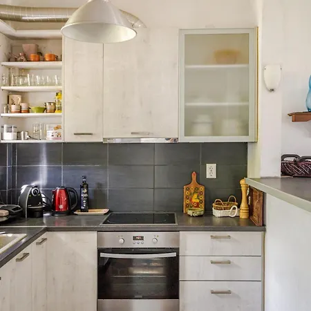 Seafront Family House * Polychrono